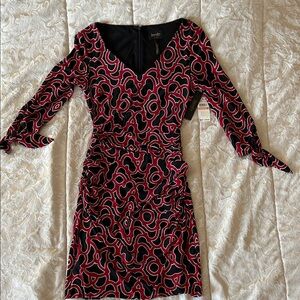 Laundry By Shelli Segal Black and Red Abstract Dress